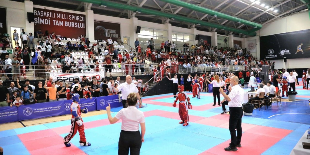 Mardin’de kick boks şampiyonasında heyecan sürüyor