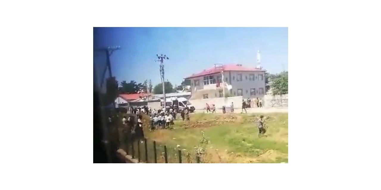 Minik Ayaz Efe’ye tren çarptı