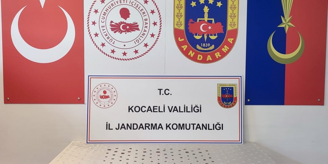 Durdurulan araçtan 77 tarihi eser çıktı