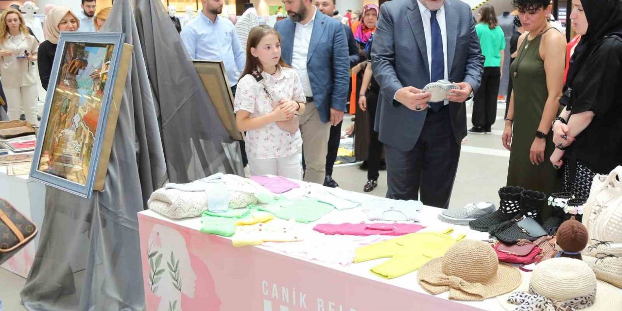 Kursiyerlerin ürünleri görücüye çıktı