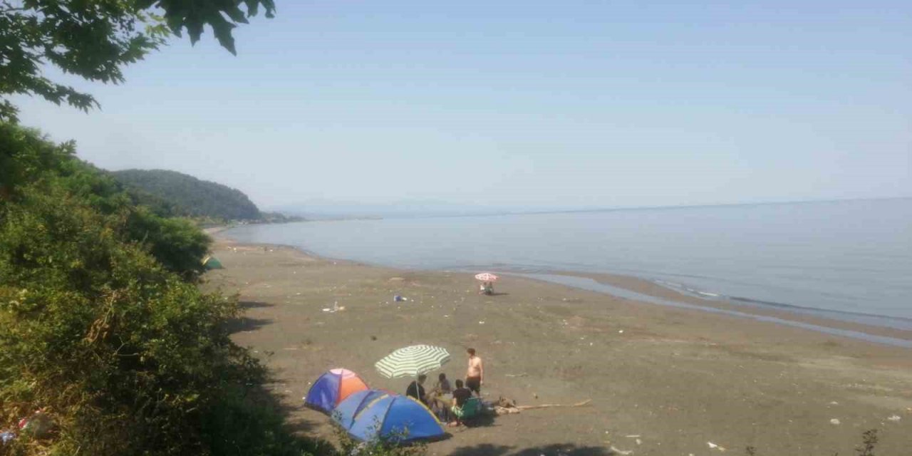 Çadır ve barakalar kaldırıldı