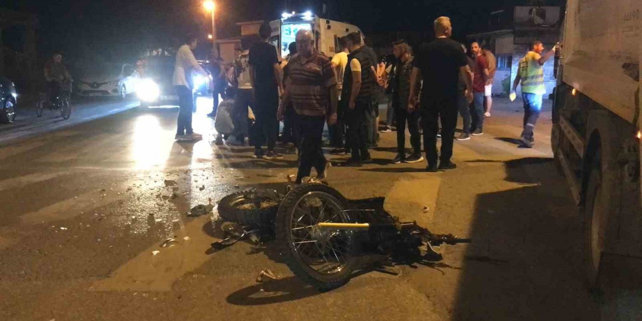 Otomobiliyle drift atarken motosikletli gence çarpıp olay yerinden kaçtı