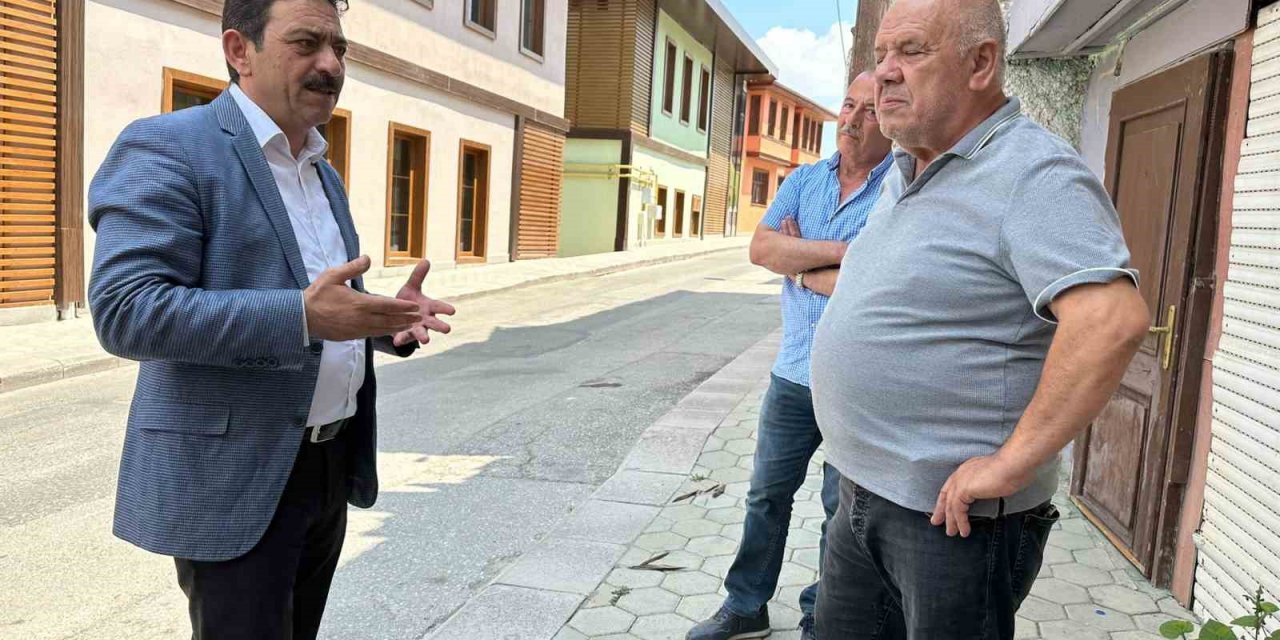 Özcan, "Büyükşehir yanlış yapıyor"