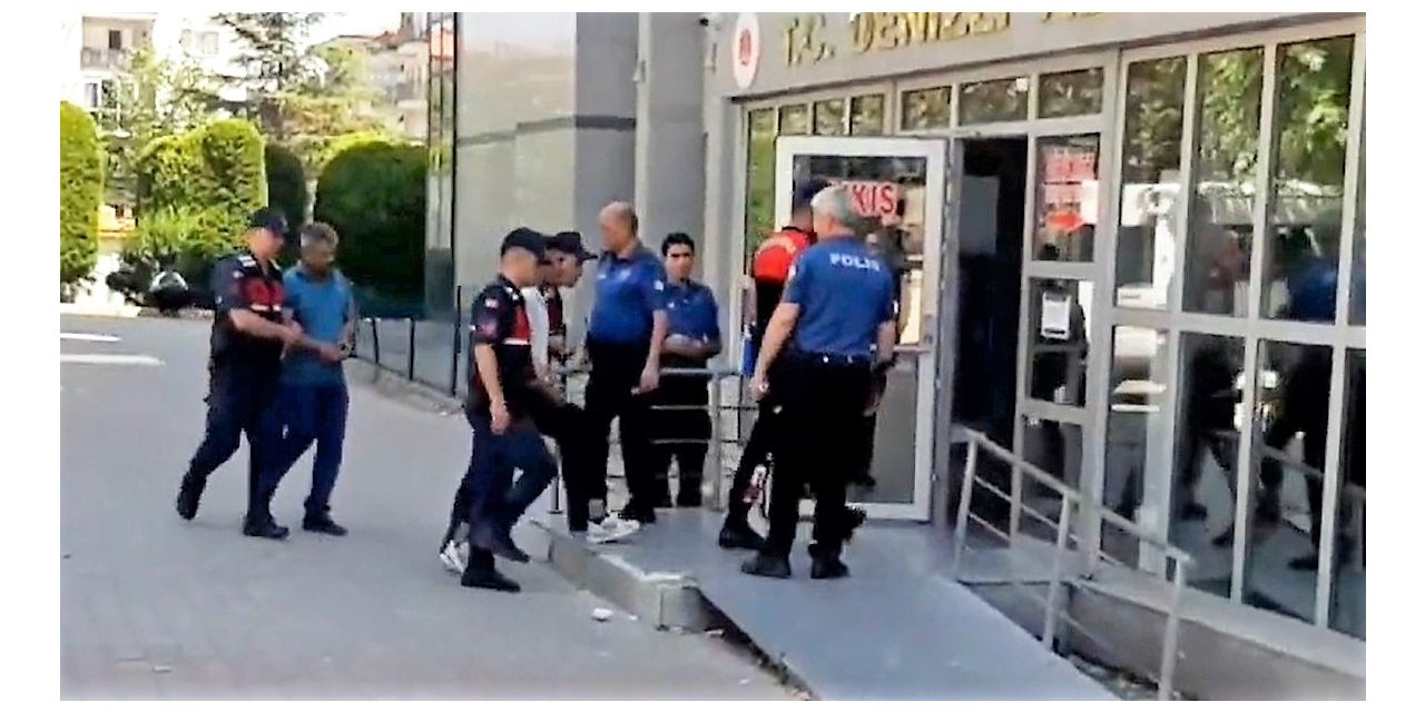 Biri gözetledi, diğeri çaldı