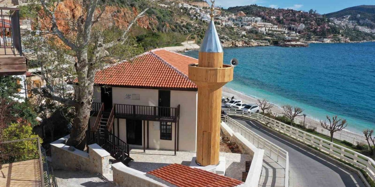 Kaş’taki  142 yıllık Lami Bey Camii’nin restorasyonu tamamlandı