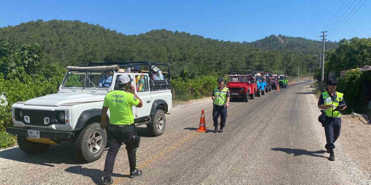 Marmaris’te jeep safarilerine sıkı denetime alındı