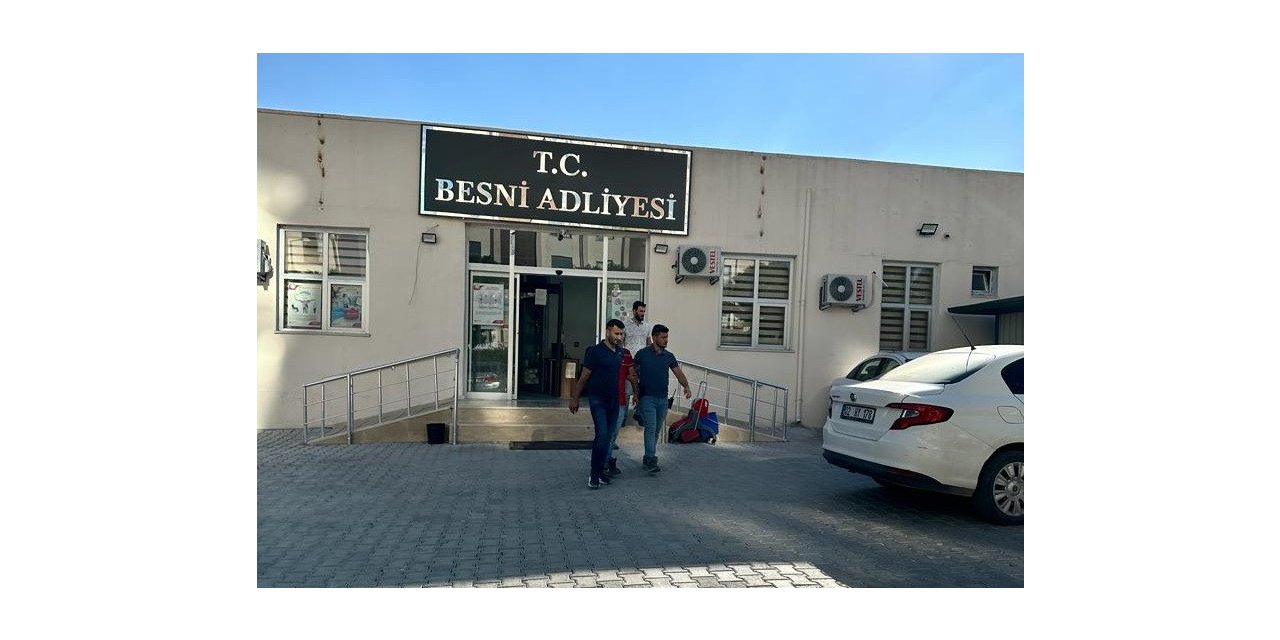 İkamet hırsızları Besni’de yakalanarak tutuklandı