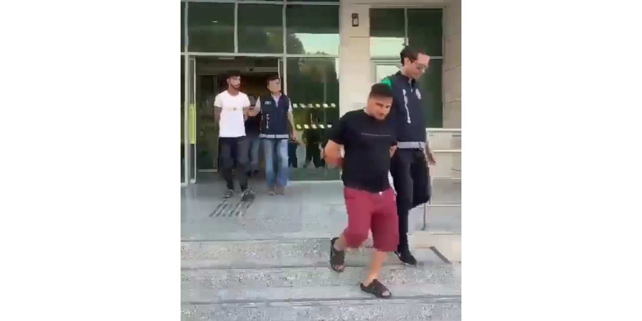 Bir evde 20 kaçak göçmen ile yakalanan 3 şüpheli tutuklandı