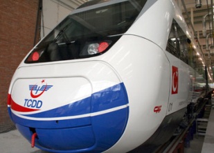 Hızlı tren Seydişehirlileri heyecanlandırdı