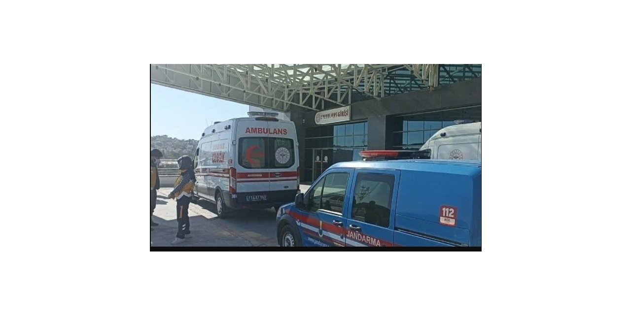 Bilecik’te iki grup arasında çıkan kavgada 1’si bıçakla 2 kişi yaralandı