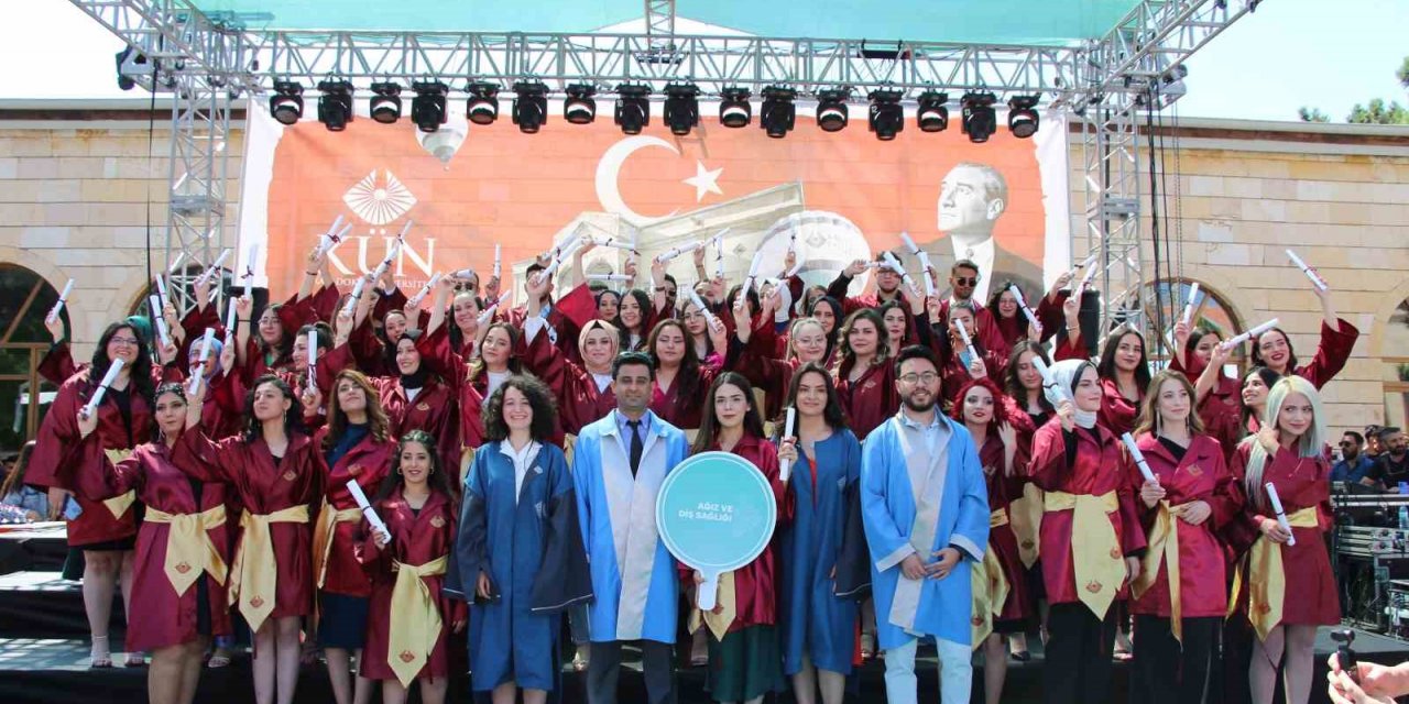 KÜN’den gururlandıran mezuniyet