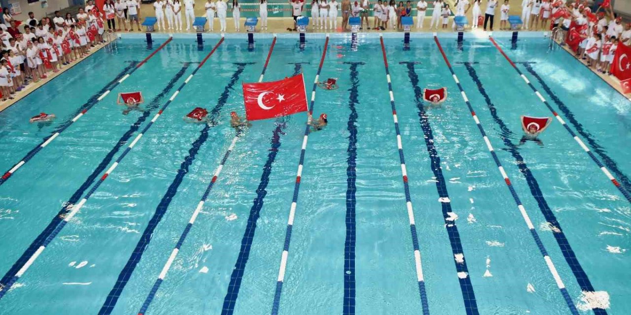 Alleben Yüzme Havuzu’nda tarihi başarılar yazıldı