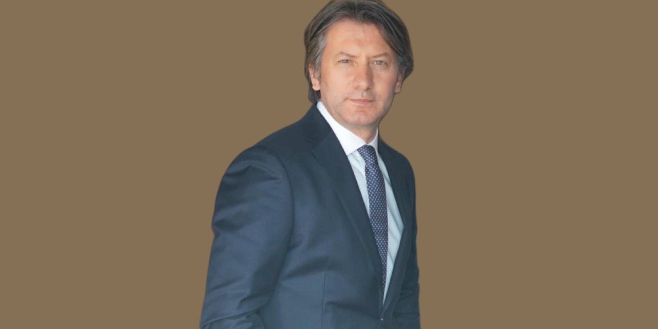 Prof. Dr. Köksal Yuca: "Burun estetiğinde teknolojik aletlerden ziyade cerrahın bilgisi, tecrübesi ve yeteneği önemlidir"