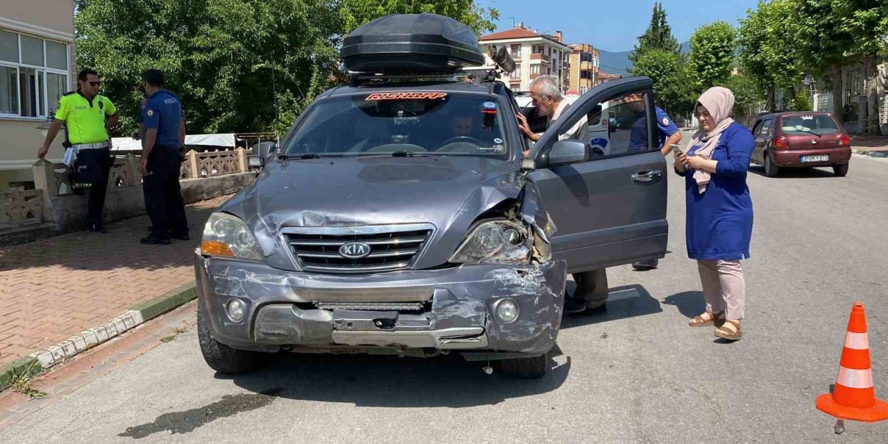 Karabük’te trafik kazası: 1’i ağır 3 yaralı