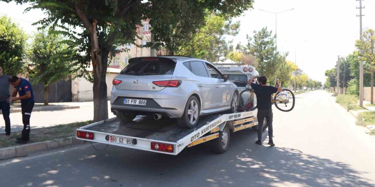 Iğdır’da korkunç kaza: Otomobilin çarptığı bisikletli genç hayatını kaybetti