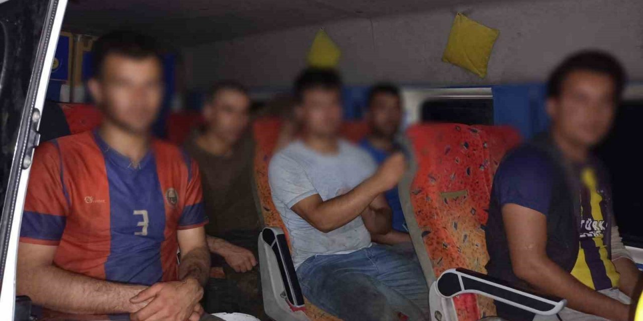 Yakalanan düzensiz göçmenlere 72 bin 50 lira idari para cezası verildi