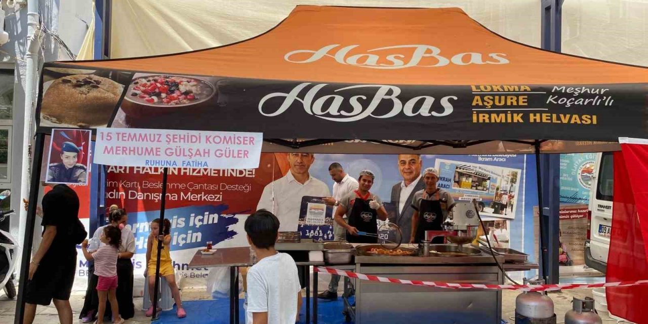 15 Temmuz’da şehit düşen polisler için Marmaris’te lokma dağıtıldı