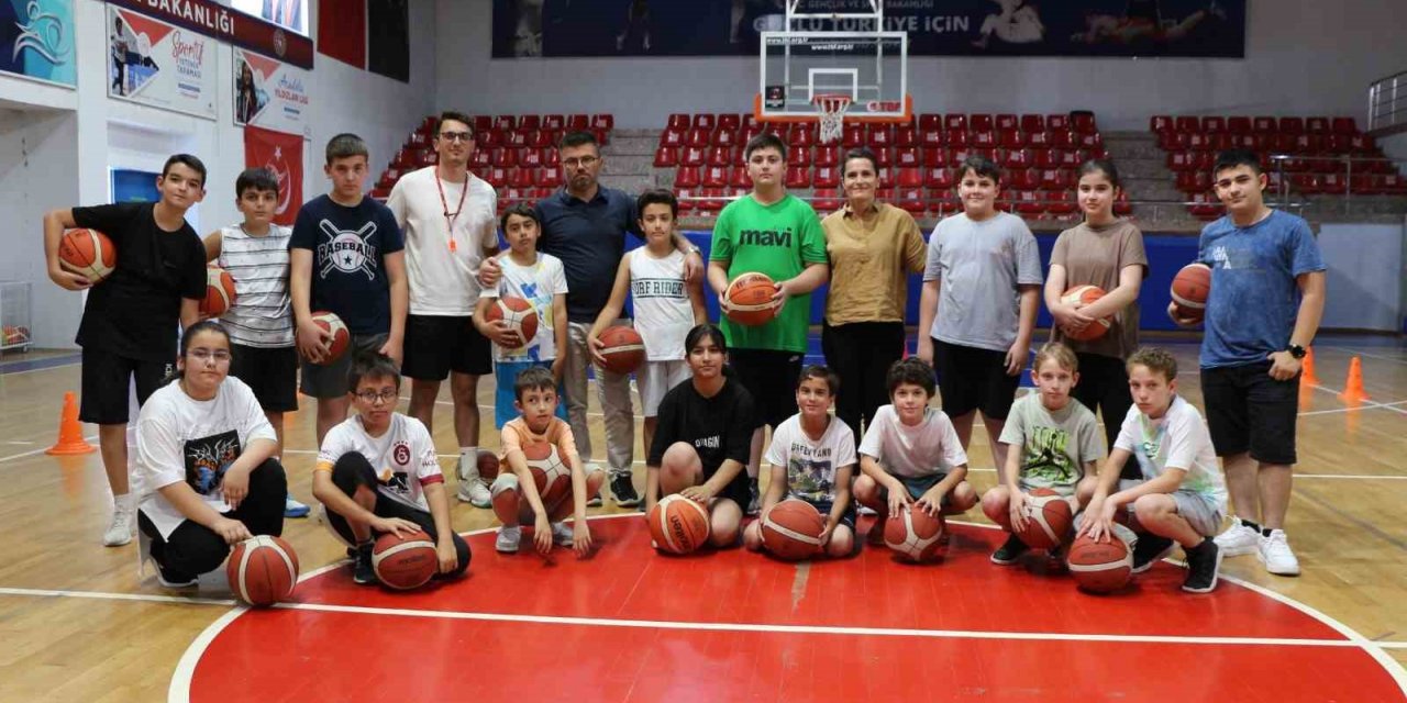 Spor salonları çocuklarla doldu