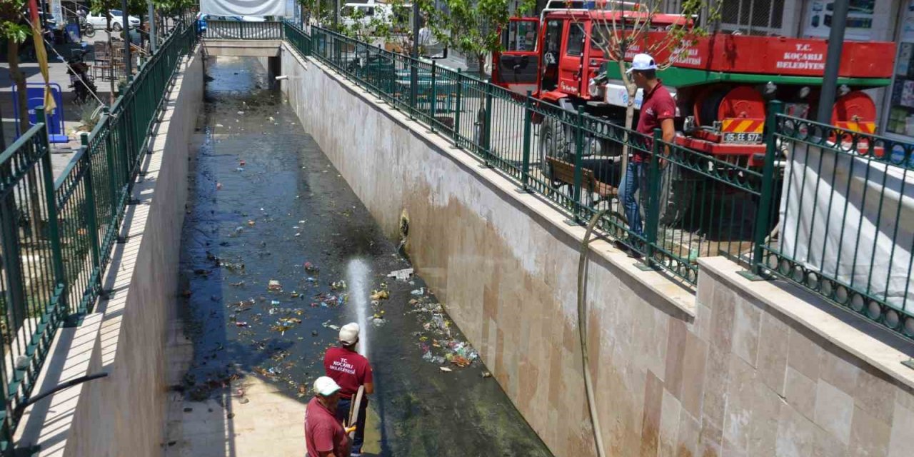 Başkan Kaplan: “Dereler çöplük değil”