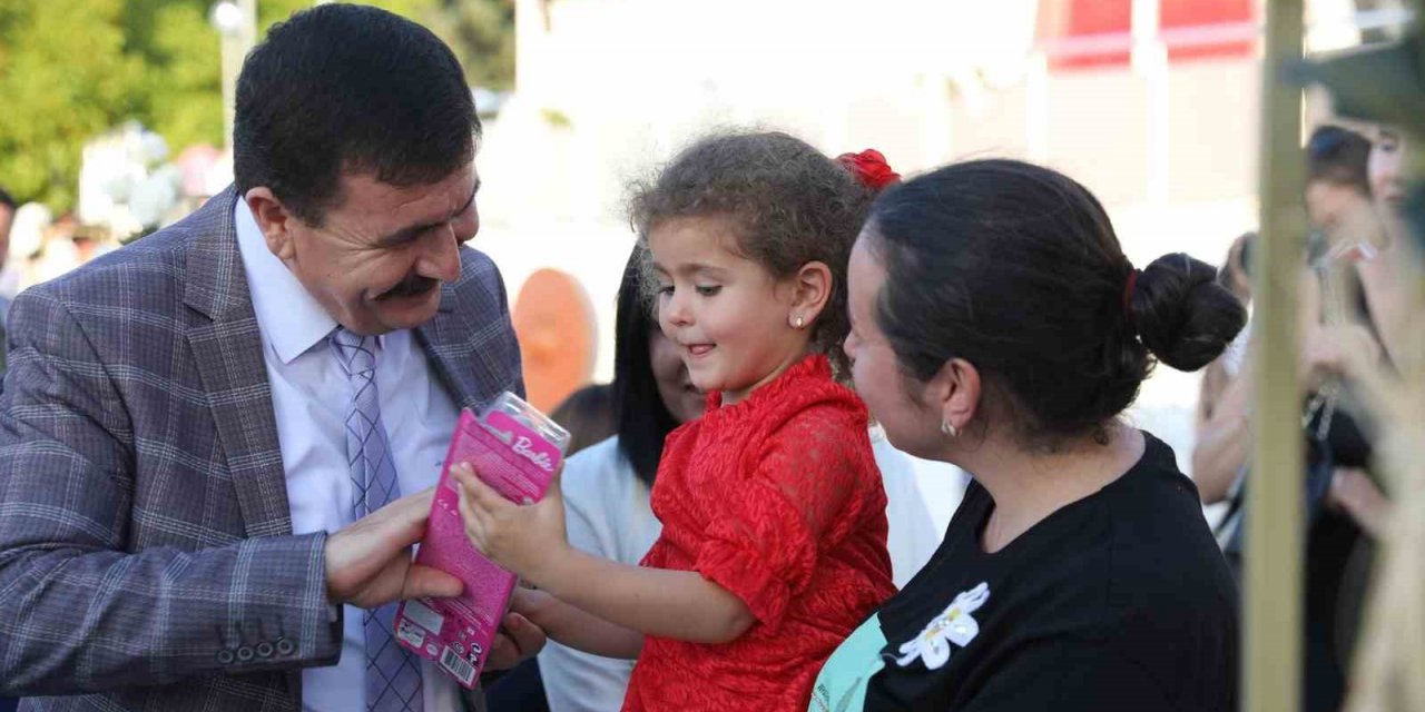 Burdur protokolü şehit aileleri ve gaziler ile yemekte bir araya geldi