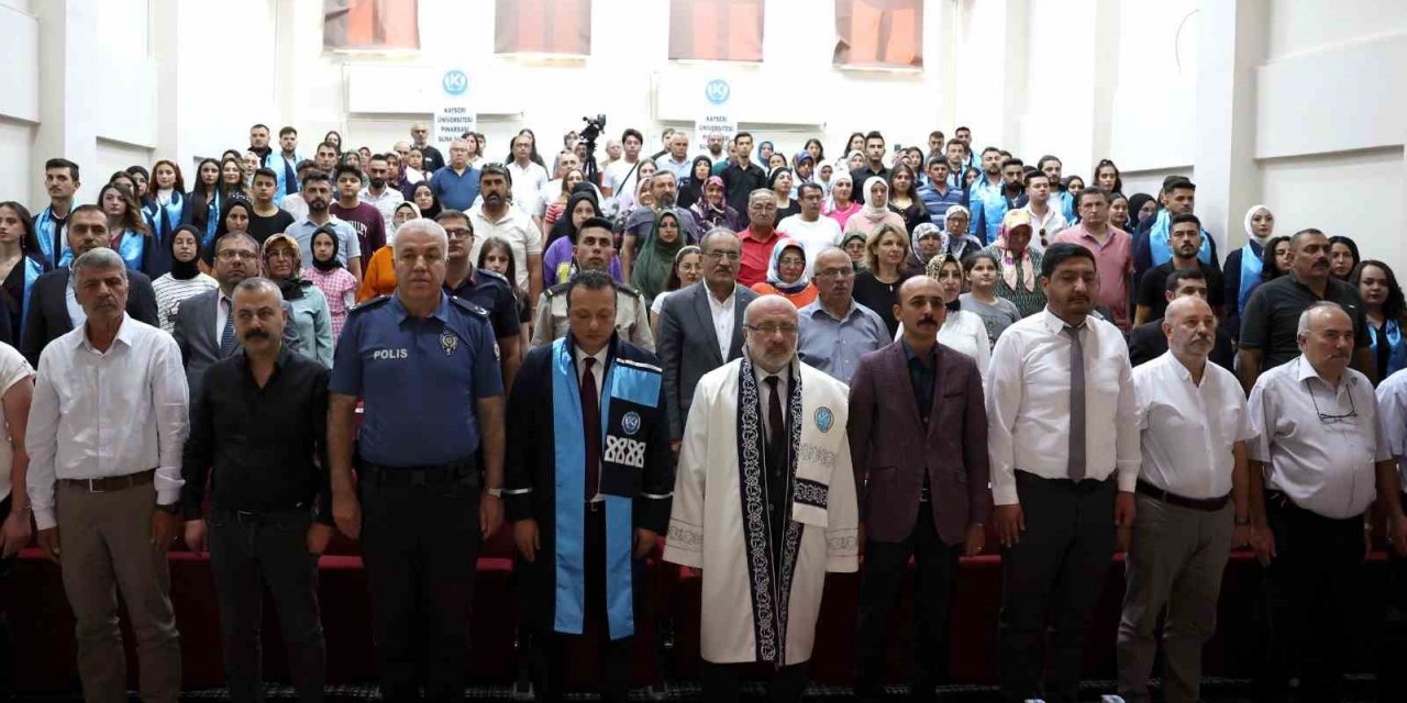 Karamustafa: “Bağladığımız bu kuşak bilgelik kuşağıdır”