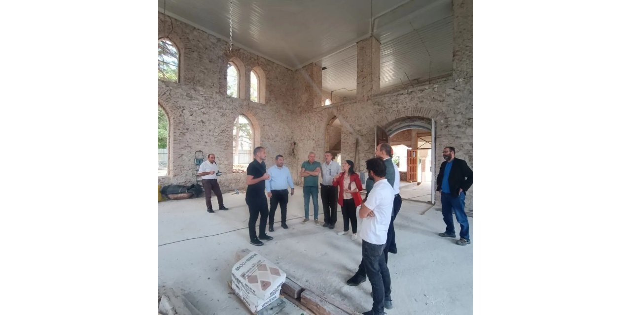 1665 yılında Kara Mustafa Paşa tarafından yaptırılan cami restorasyon ediliyor
