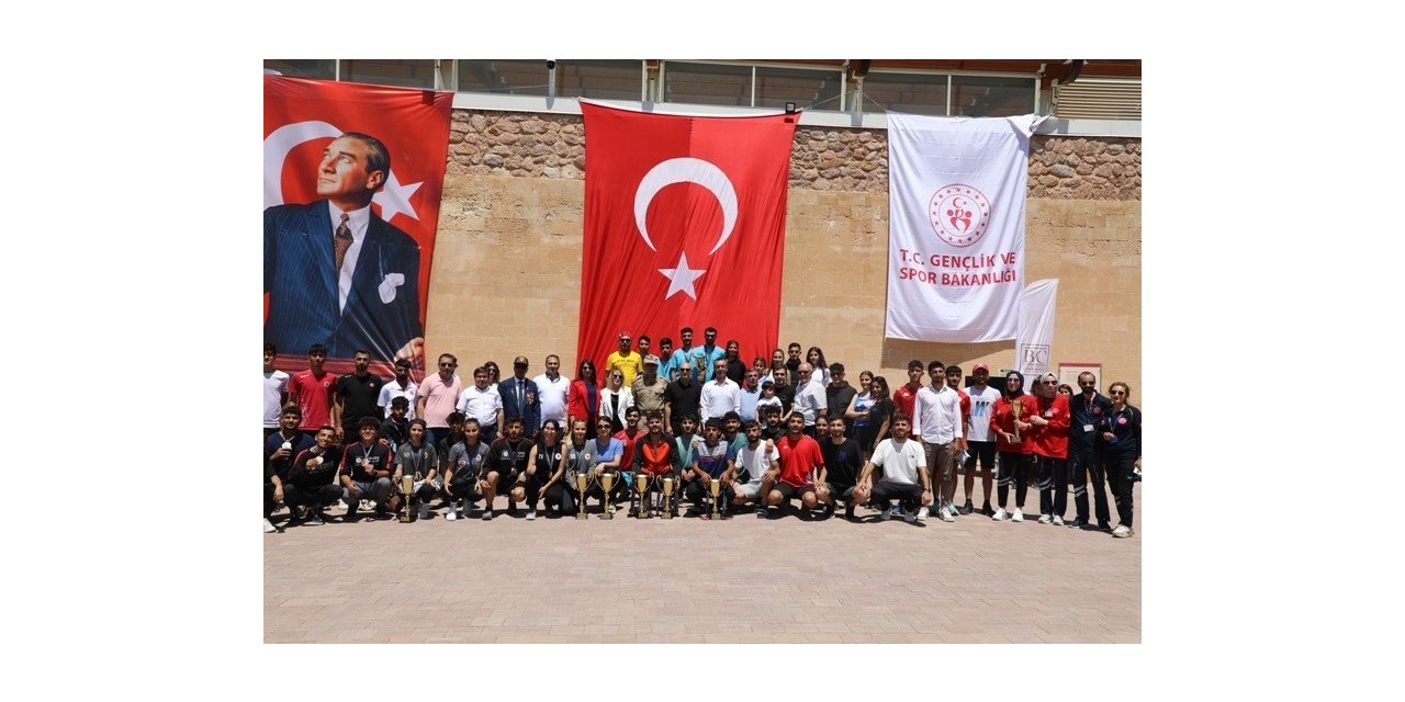 İshak Paşa Sarayı dağ koşusu yapıldı