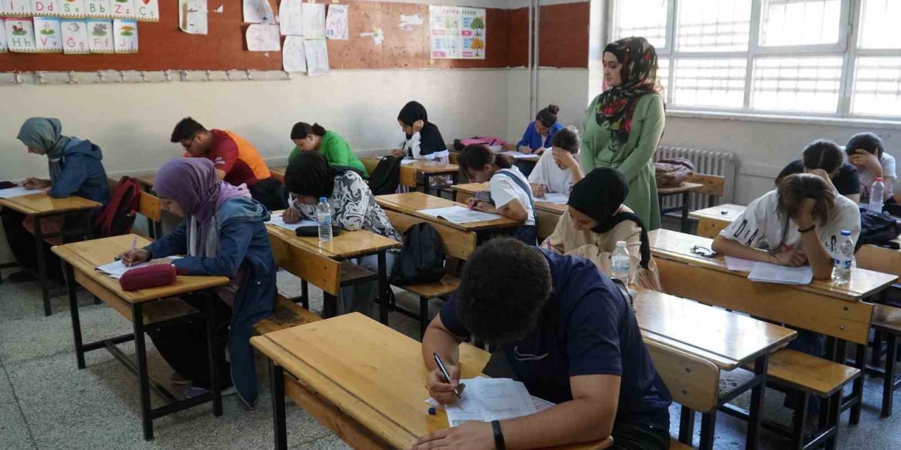 Haliliye’de eğitime öncelikli çalışmalar gençleri geleceğe hazırlıyor