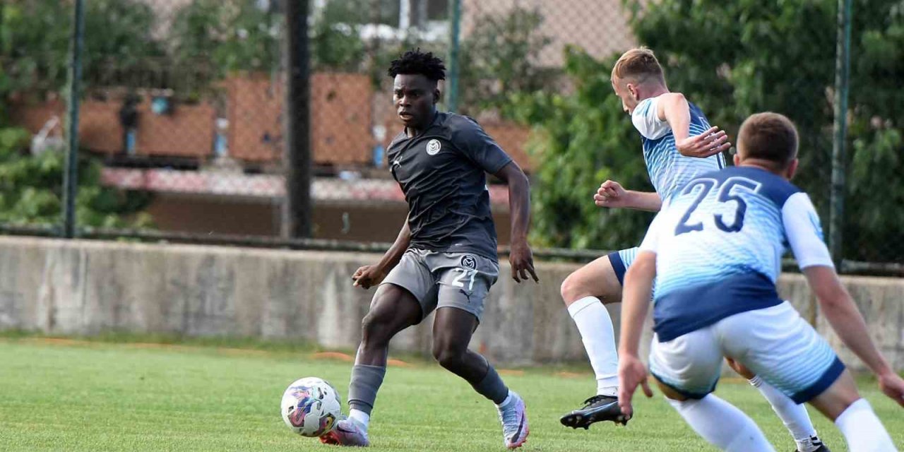 Manisa FK hazırlık maçında Gostivar ile berabere kaldı