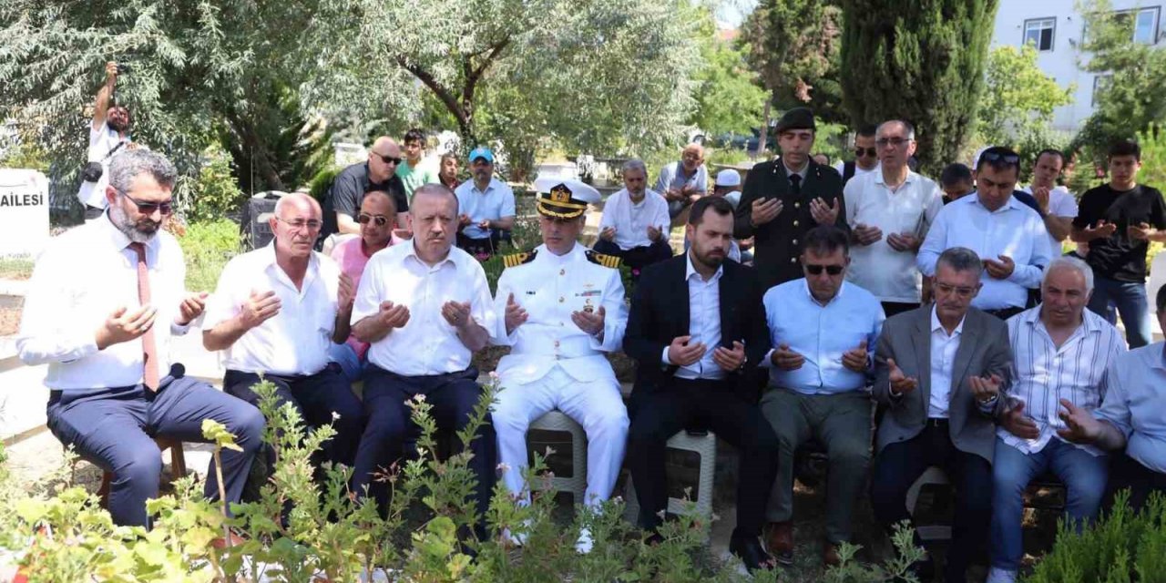 15 Temmuz Şehidi Şükrü Bayrakçı mezarı başında dualarla anıldı