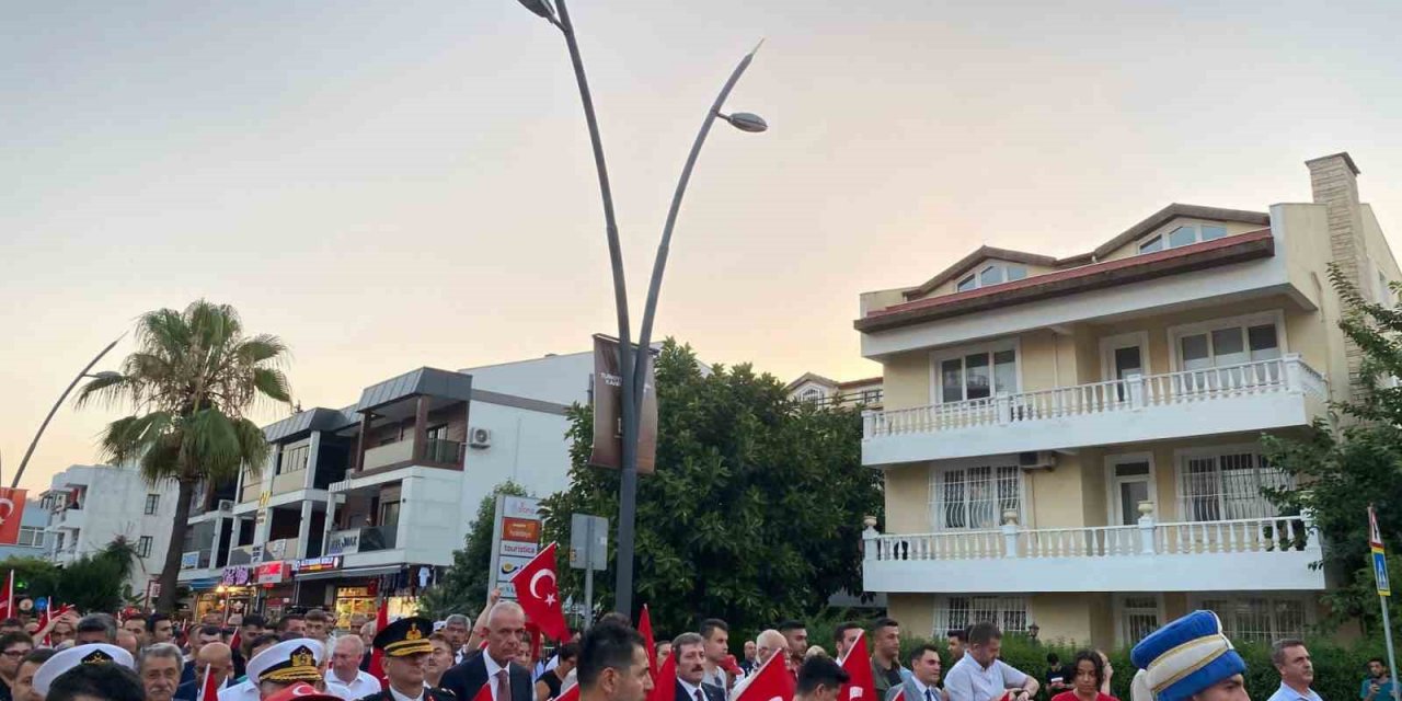 15 Temmuz Milli Birlik ve Beraberlik günü "Yüzyılın Kahramanları" teması ile Marmaris’te kutlandı