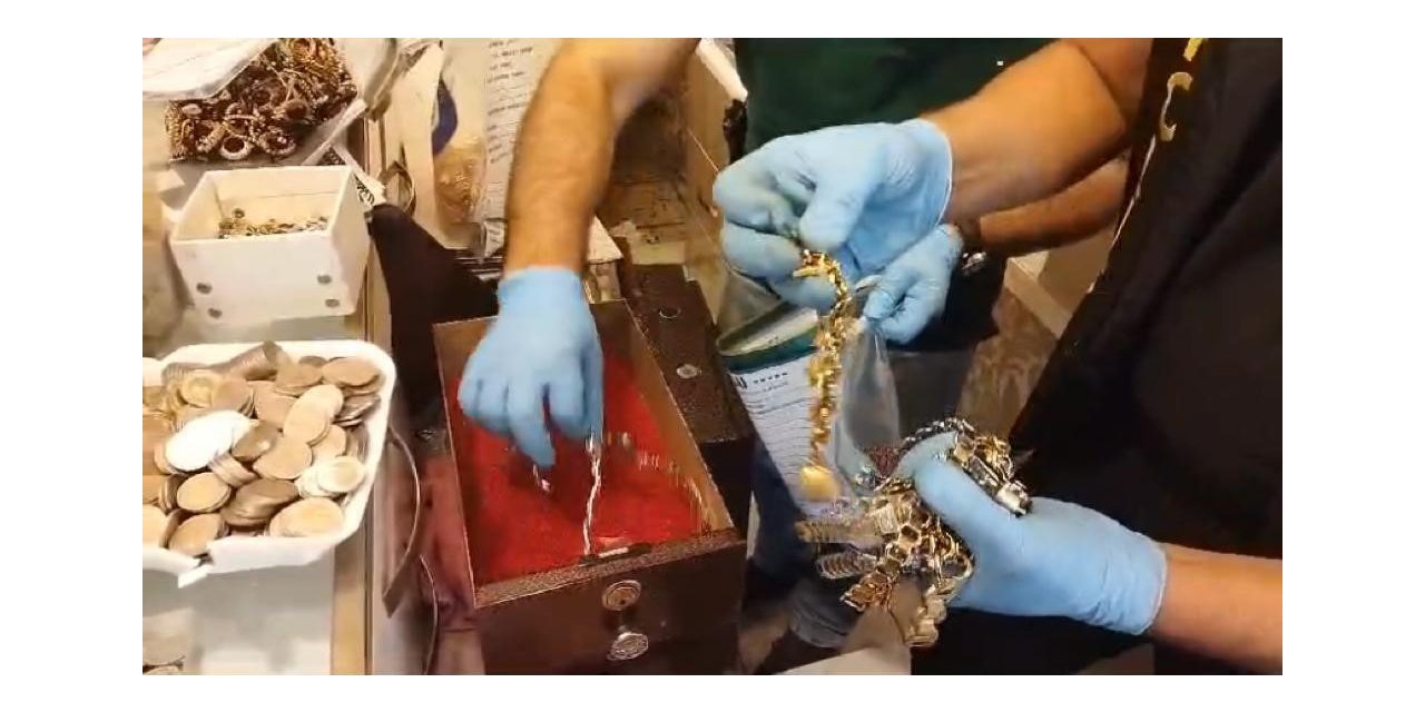 Diyarbakır’da piyasaya sahte altın süren 10 kişi tutuklandı