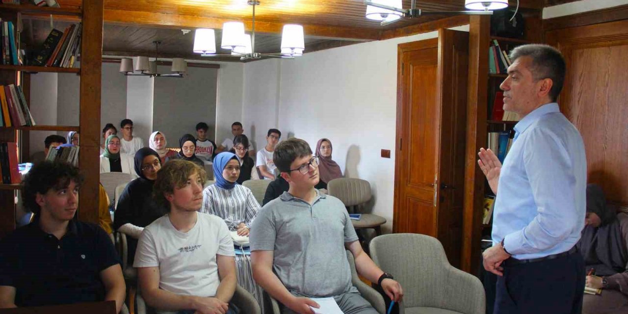 Genç Atölye’de ilk hafta eğitimleri sona erdi