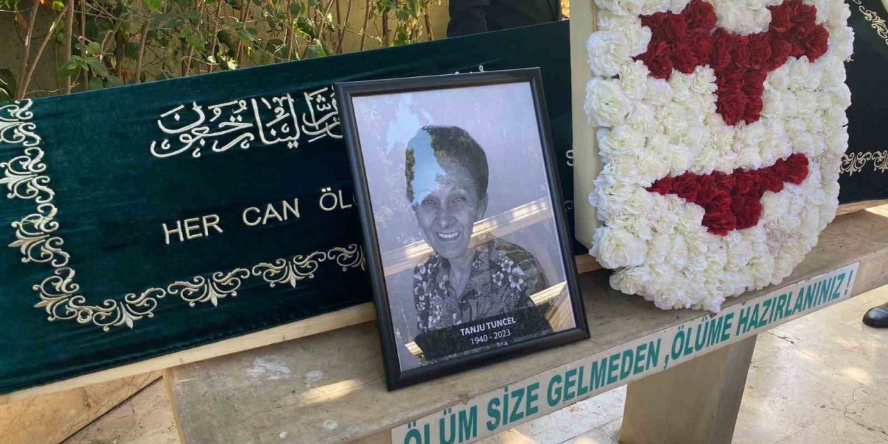 Sanatçı Tanju Tuncel son yolculuğuna uğurlandı