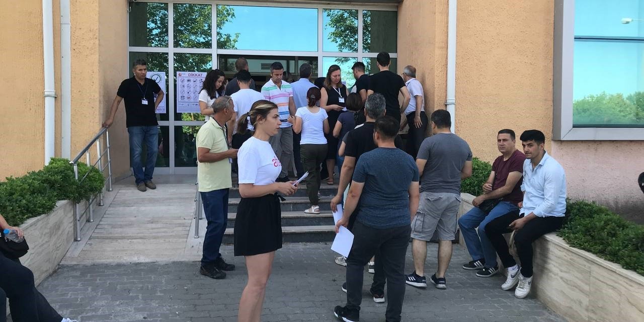 DGS’ye geç kalanlar kapıdan döndü