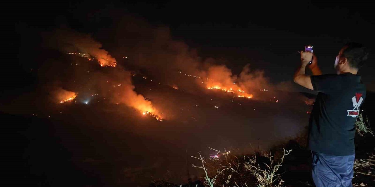 Hatay’da orman yangını büyüyor, 250 hektar zarar gördü