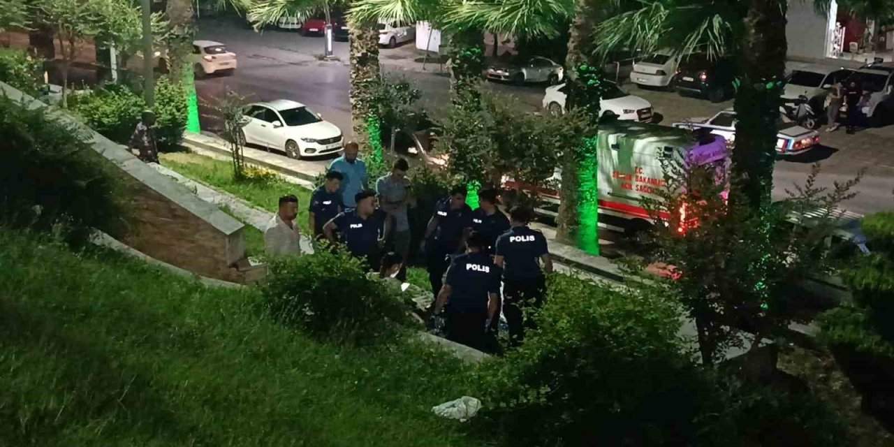 Kocaeli’de genç adam parkta ölü bulundu