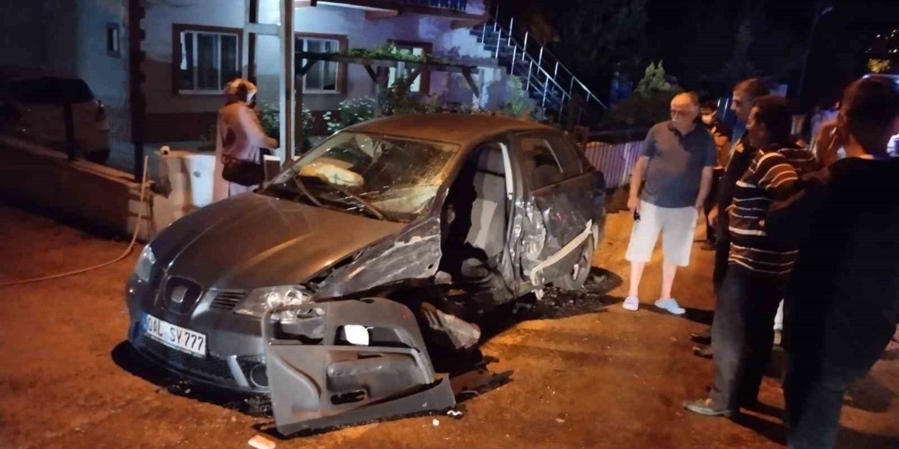 Sinop’ta iki otomobil çarpıştı: 2 yaralı