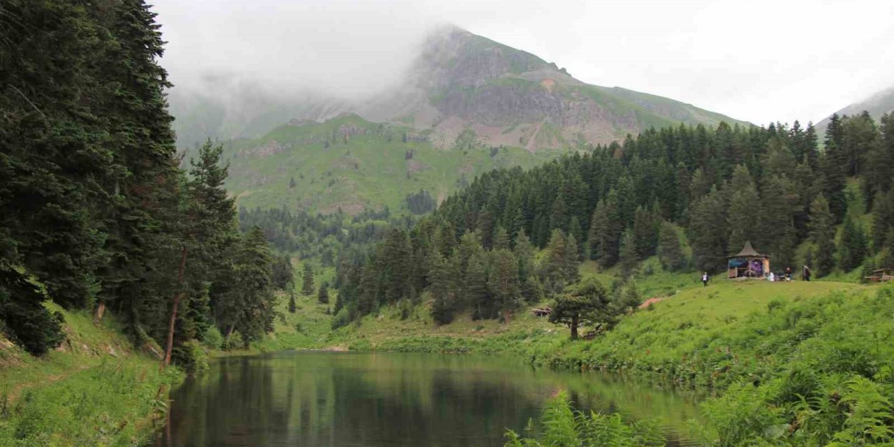 Sakin Şehir Şavşat’ın yeni gözdesi ’Balık Gölü’
