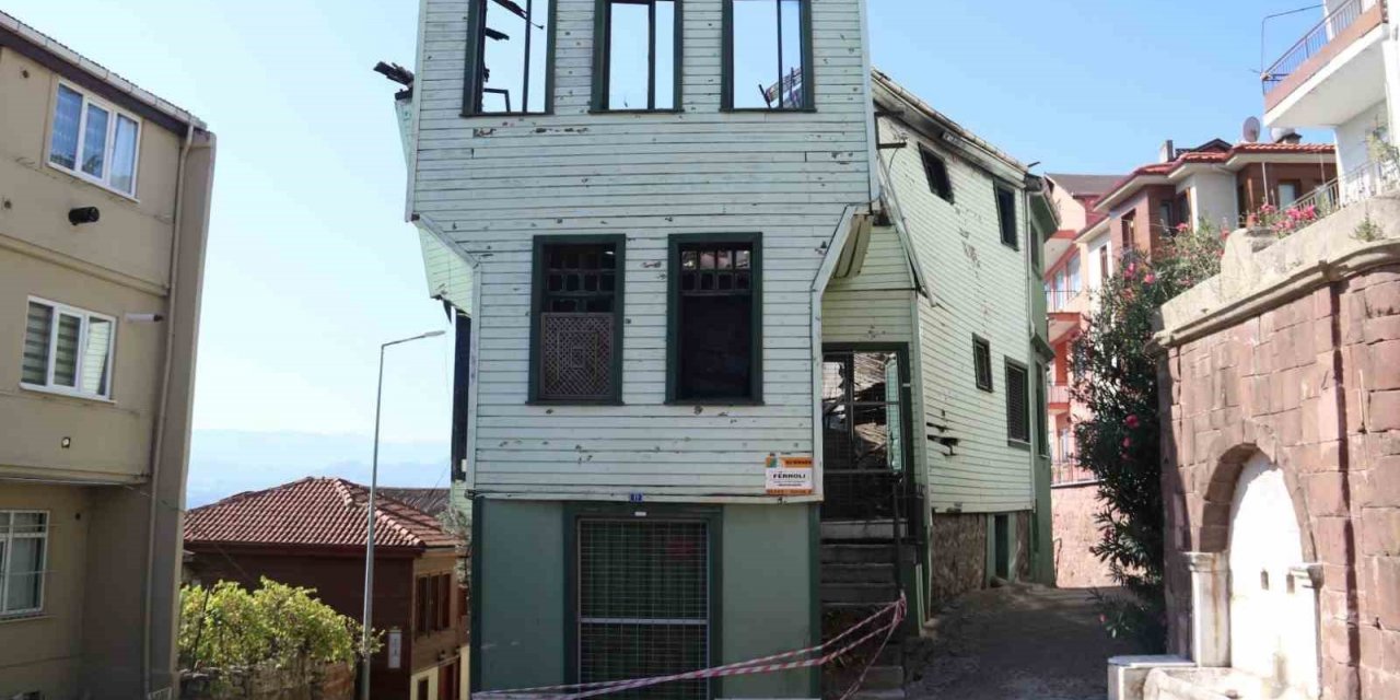 Tarihi Kortel Konağı yeniden yükseliyor