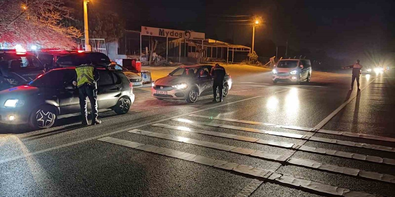 Aydın’da 2 bin 221 araç trafikten men edildi