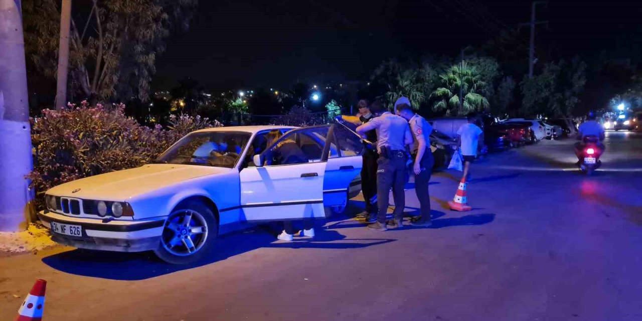 Otomobilinde cesetle karşılaştı, hayatının şokunu yaşadı