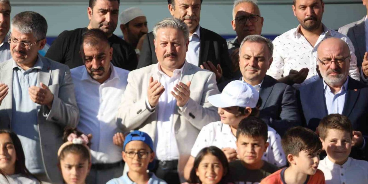 Başkan Palancıoğlu, Şirintepe Mahallesi’nde 3 müjde birden verdi