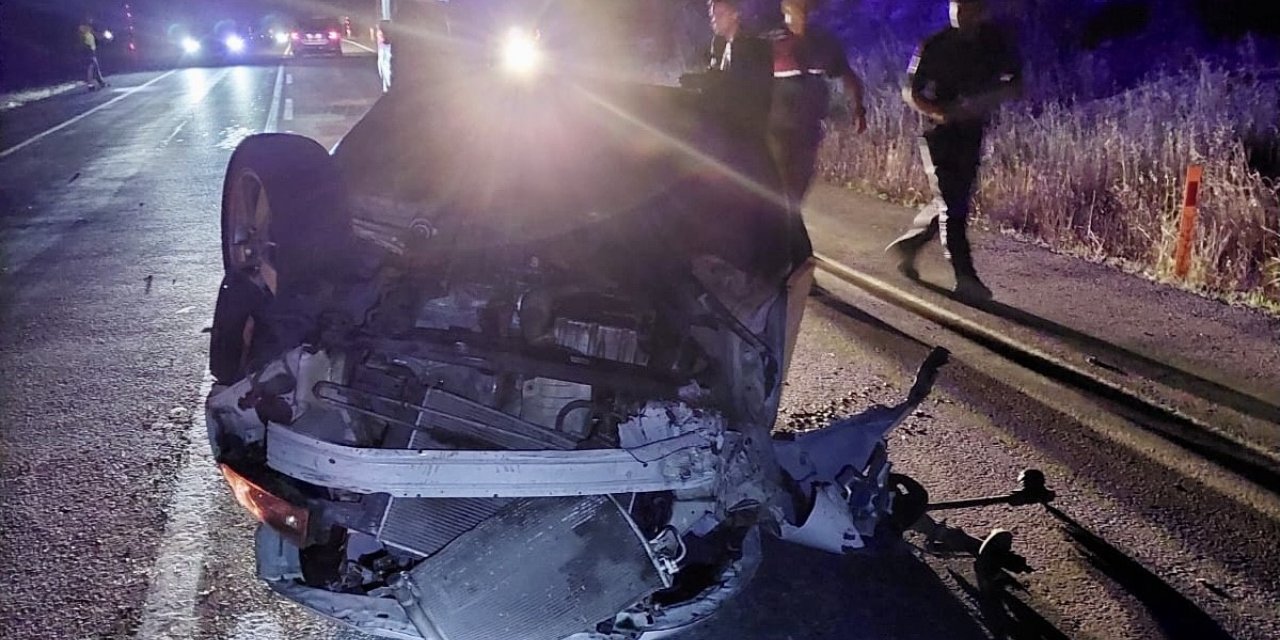 Takla atan otomobilde bulunan 4 kişi yaralandı