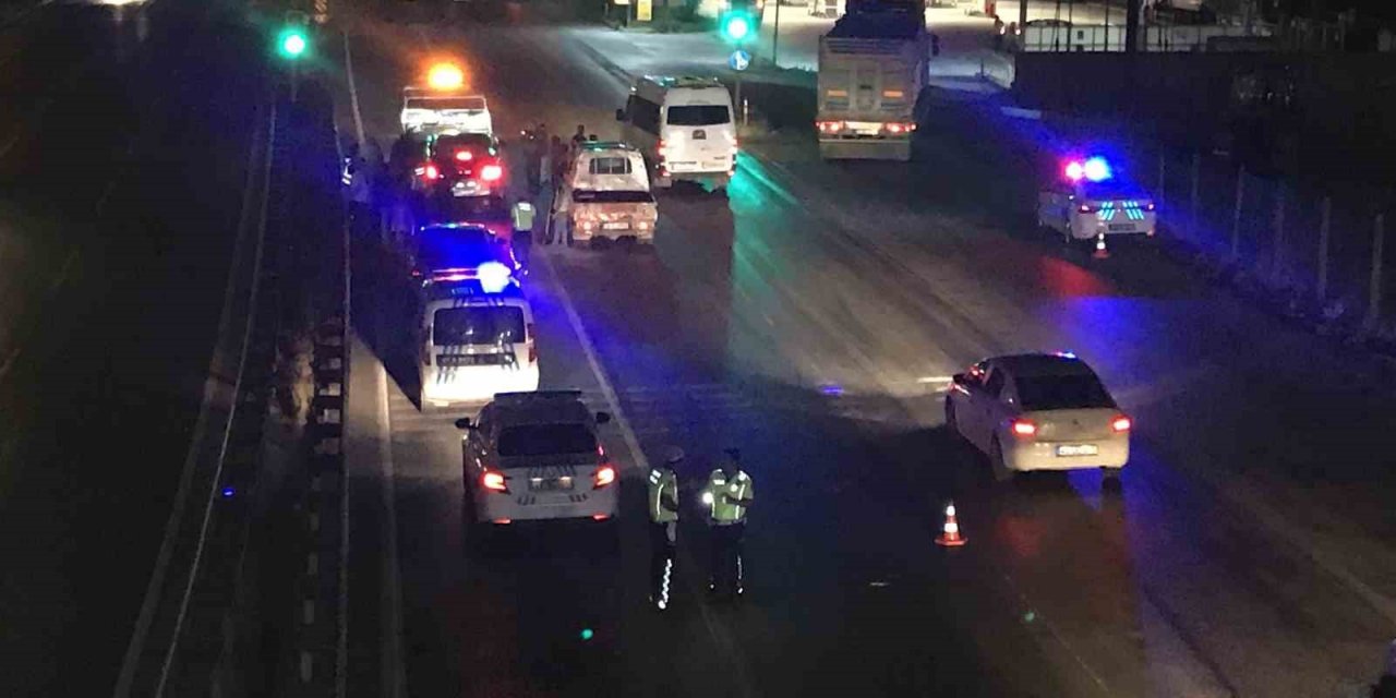 4 aracın karıştığı zincirleme kazada 4 kişi yaralandı