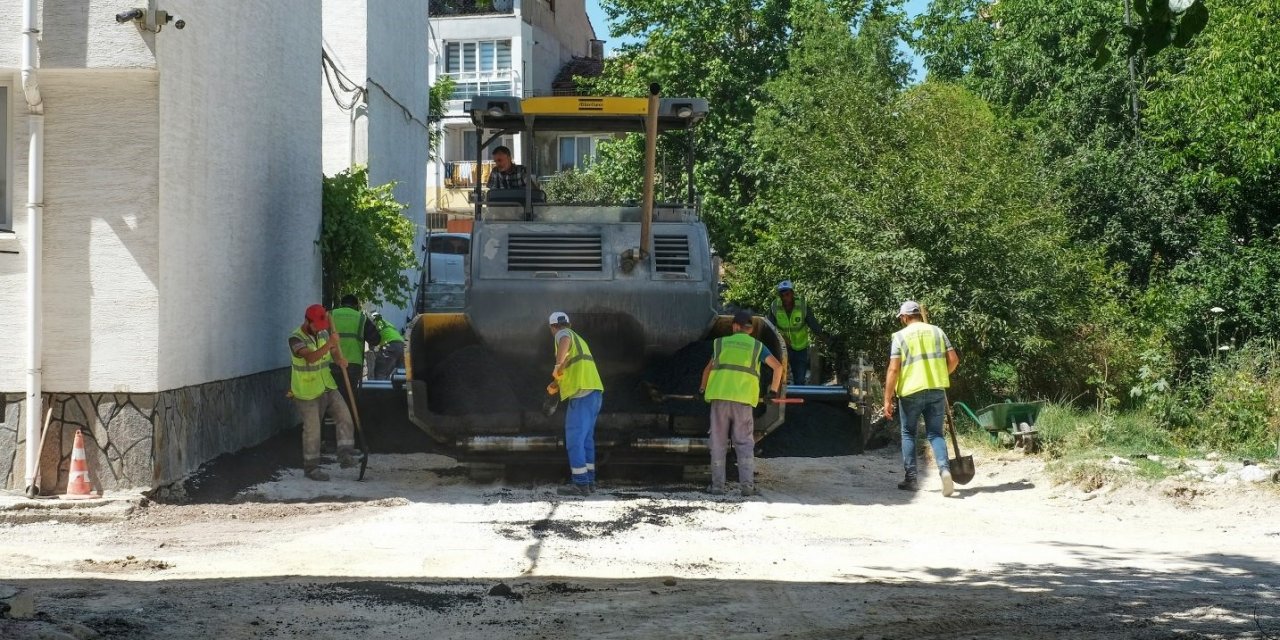 Kütahya Belediyesinin asfalt mesaisi