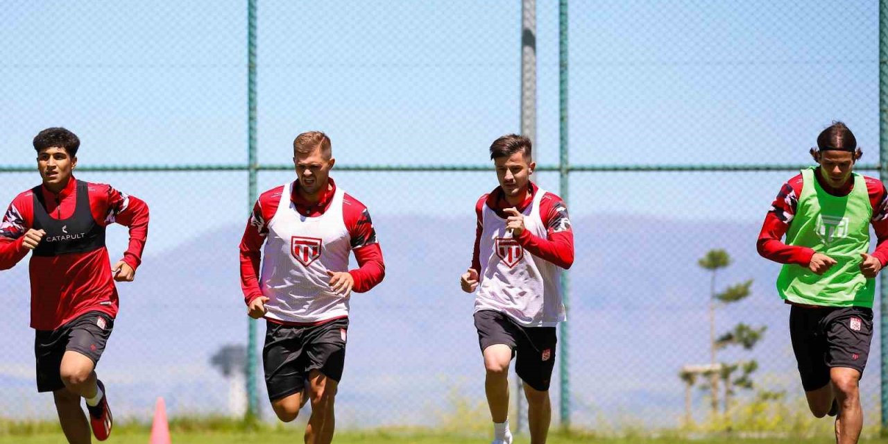 Sivasspor’da hazırlıklar tam gaz devam ediyor