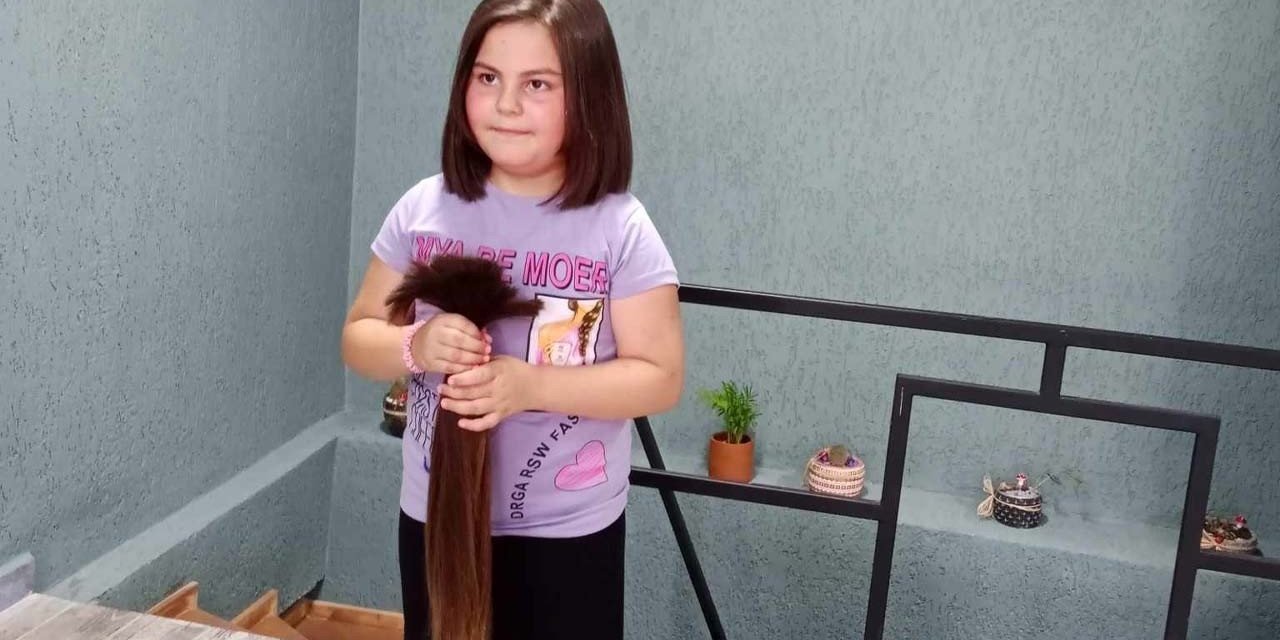 7 yaşındaki Bengü, lösemi hastaları için saçlarını bağışladı