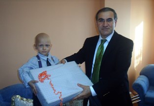 Erdoğan, küçük Metin'e laptop gönderdi