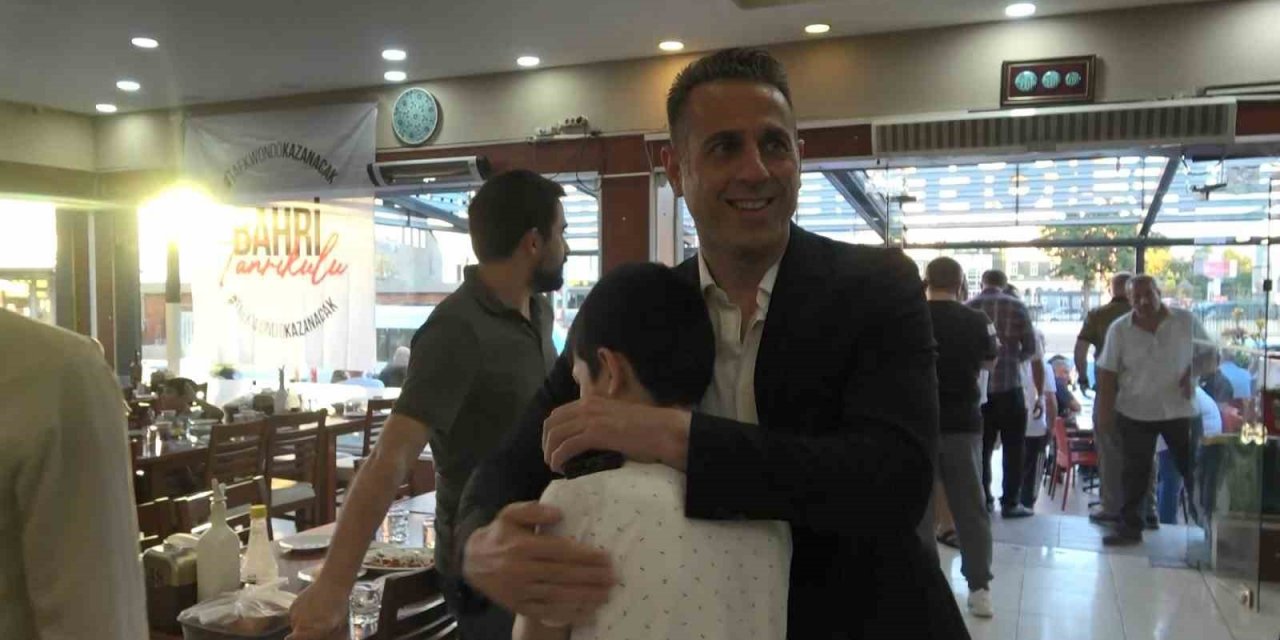 Türkiye Taekwondo Federasyon başkan adayı Tanrıkulu, Bursalı sporcularla buluştu